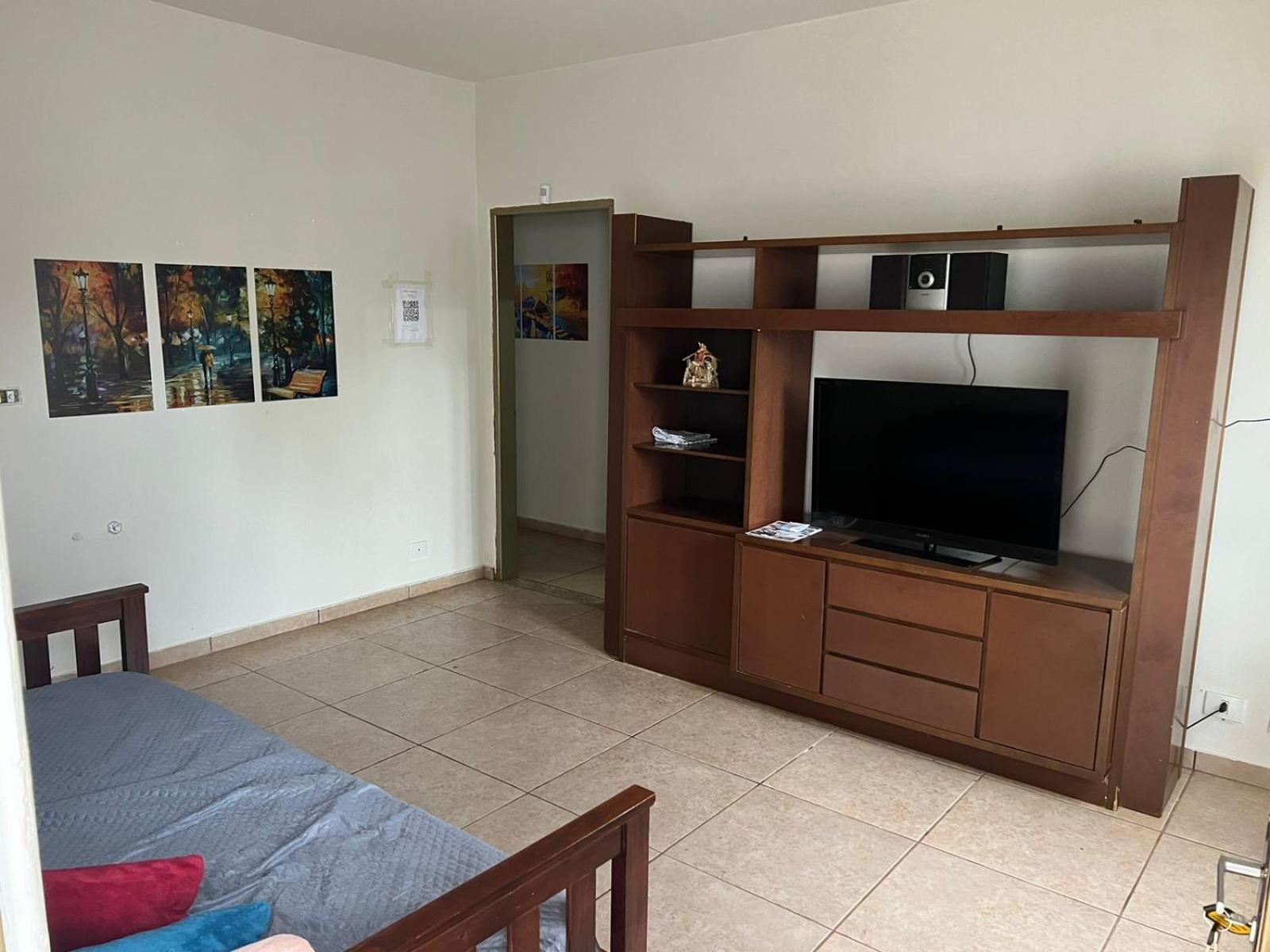 Hostel Jotaaa F Ourinhos Bagian luar foto
